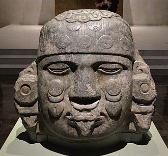 330px-Coyolxauhqui_en_el_Museo_Nacional_de_Antropología